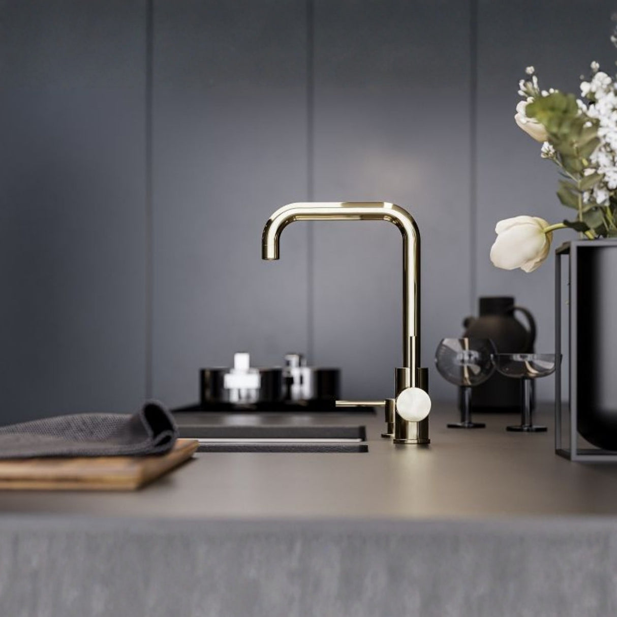 Alveus Oz Monarch Kitchen Mixer Tap with Single Lever in Gold Life Style