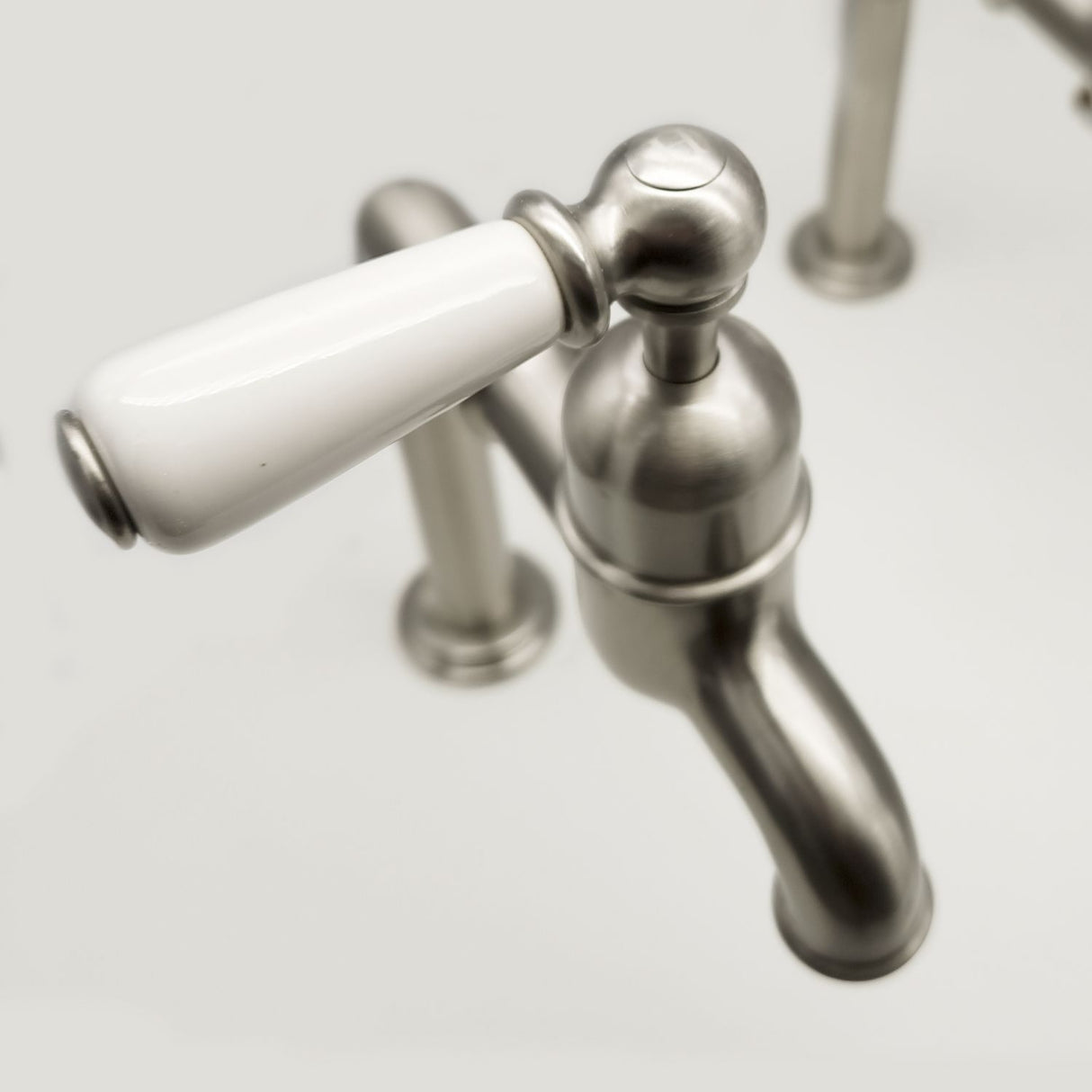Bidbury & Co Hanford Handle