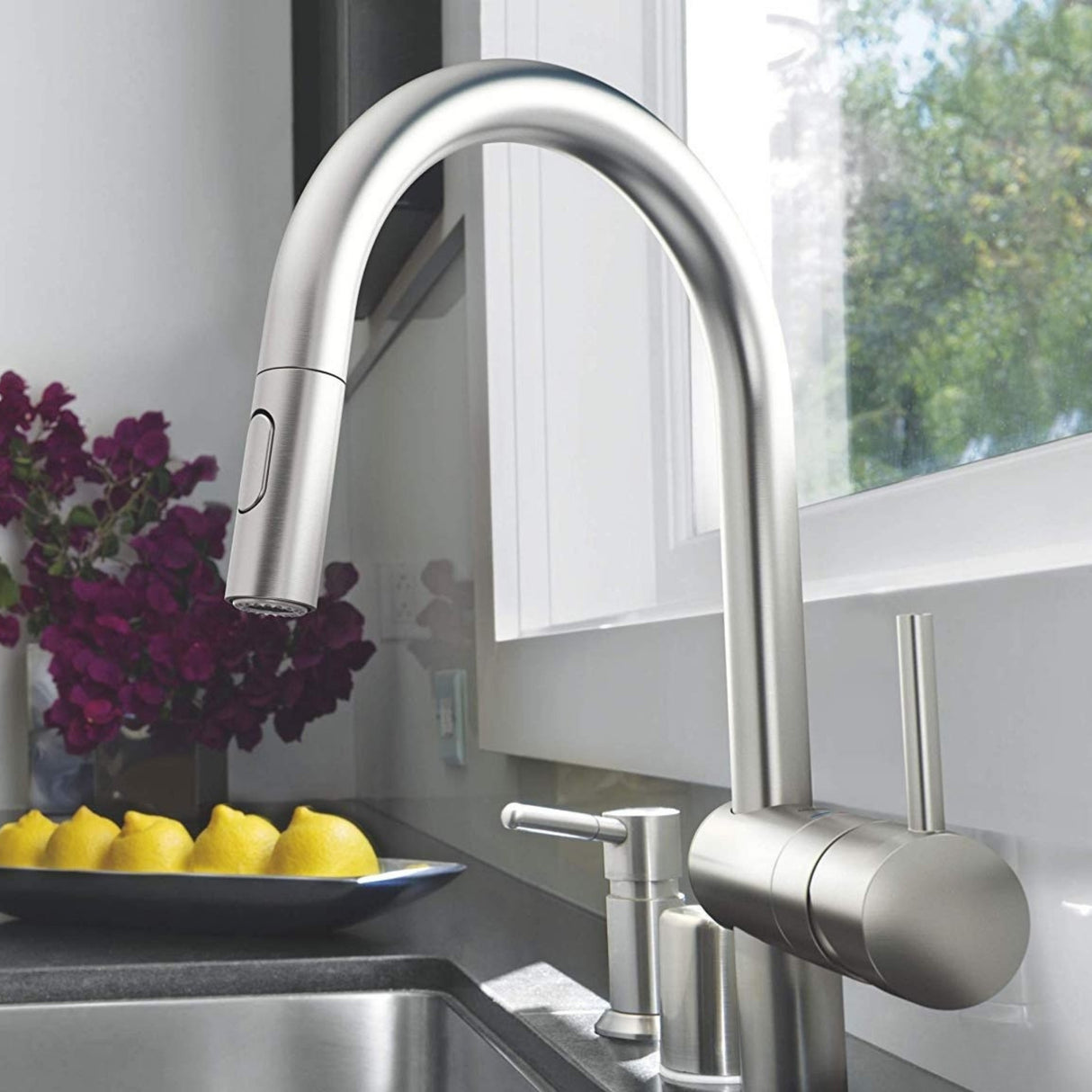 Grohe Concetto Pull Out C-Spout Kitchen Mixer Tap with Single Lever Control Contemporary Sleek Design - LifeStyle1