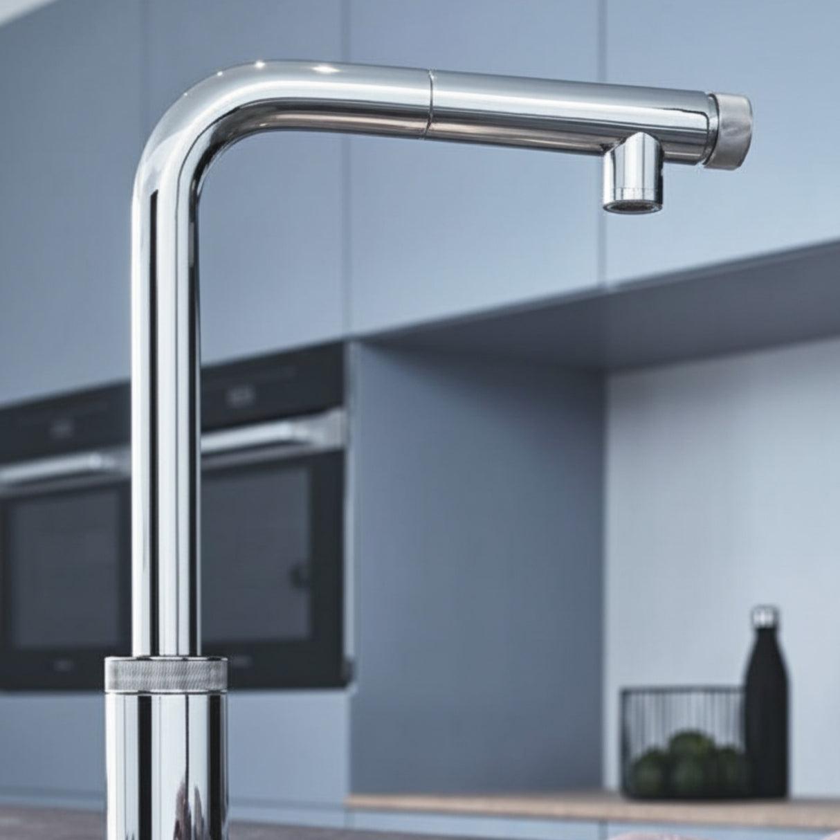Grohe Minta L-Spout Tap SmartControl With Pull Out Spray in Polished Chrome Life Style