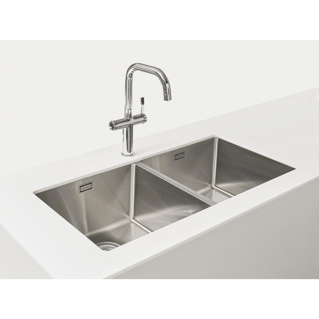 Häfele Lido Undermount Single Bowl Kitchen Sink For 900mm Cabinet in Stainless Steel Satin 56782250 Lifestyle