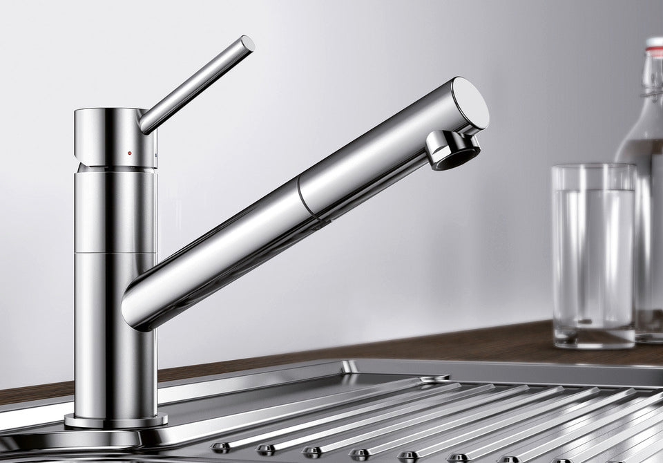 BLANCO Kano-S Single Lever Kitchen Mixer Tap with Pull-Out Spray in Chrome on a Stainless Steel Sink Drainer