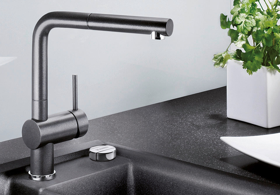 BLANCO Linus-S Single Lever Kitchen Mixer Tap with Pull-Out Spray in Anthracite over a Composite Sink