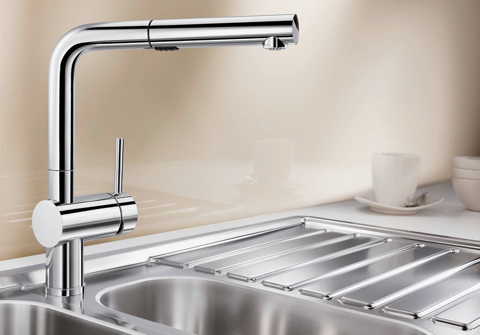 BLANCO Linus-S Vario Single Lever Kitchen Mixer Tap with Pull Out Spray in Chrome on a Stainless Steel Sink Drainer