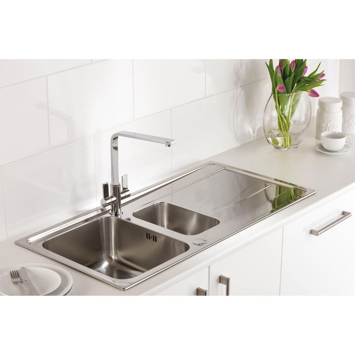 Abode Ixis Inset Mount One and half Bowl Kitchen Sink For 600mm Cabinet in Stainless Steel 56990454 Lifesyle