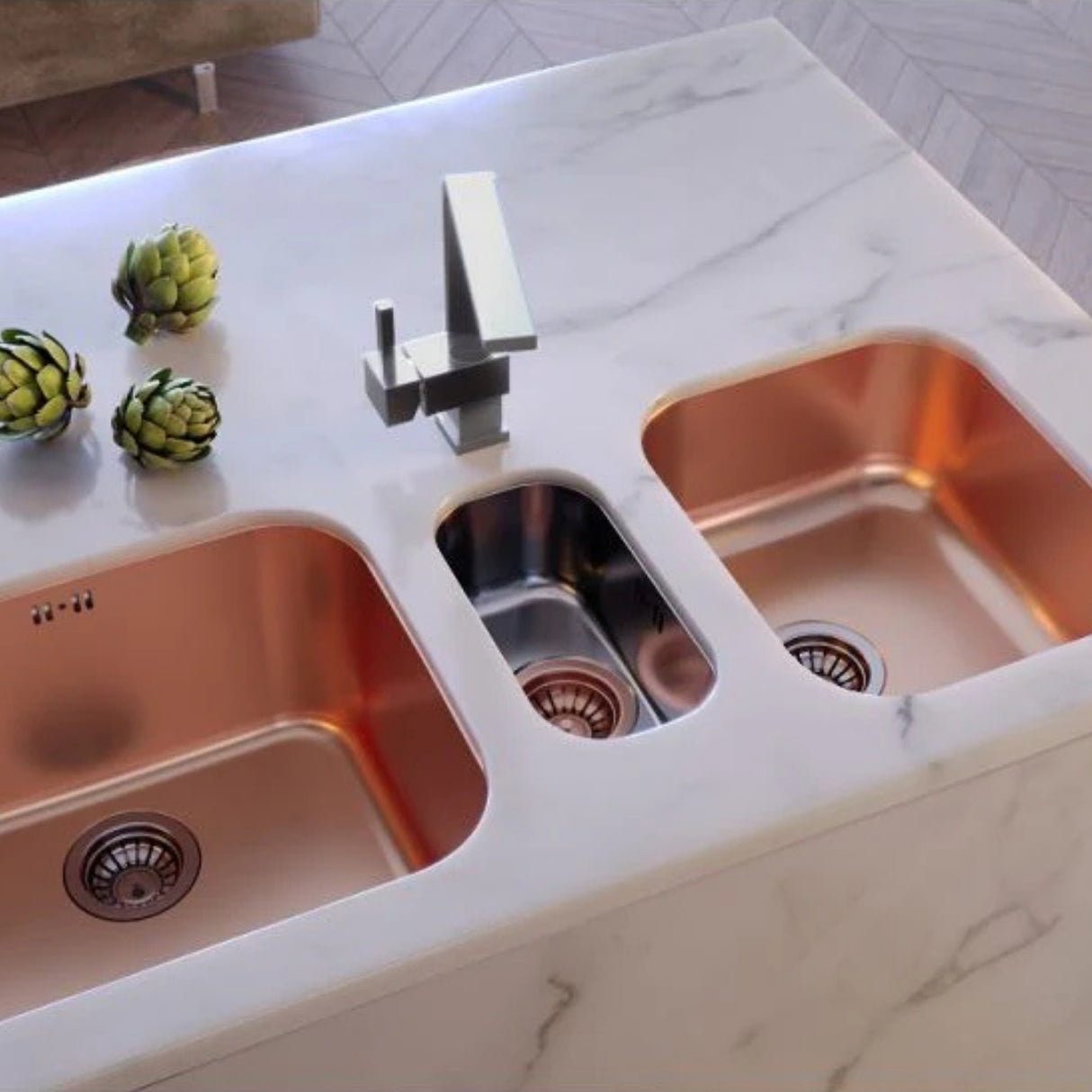 Alveus Laguna Monarch Kitchen Tap with Single Lever in Chrome Life Style