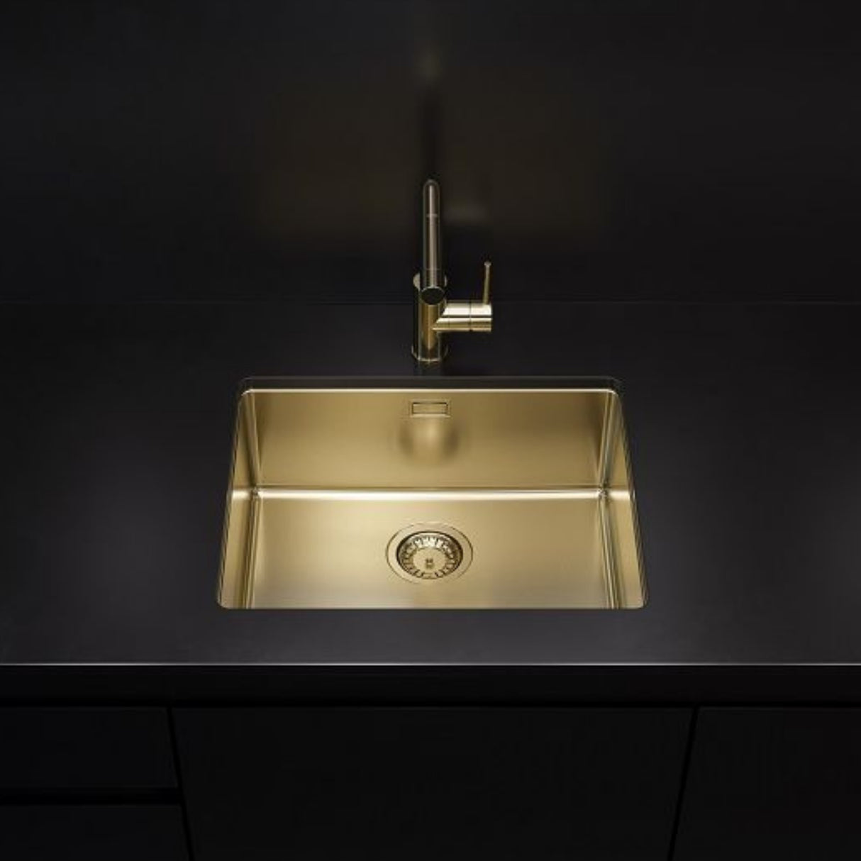 Alveus Monarch Kombino 50 Undermount Sink for 600mm Cabinet in Single Bowl Gold Life Style