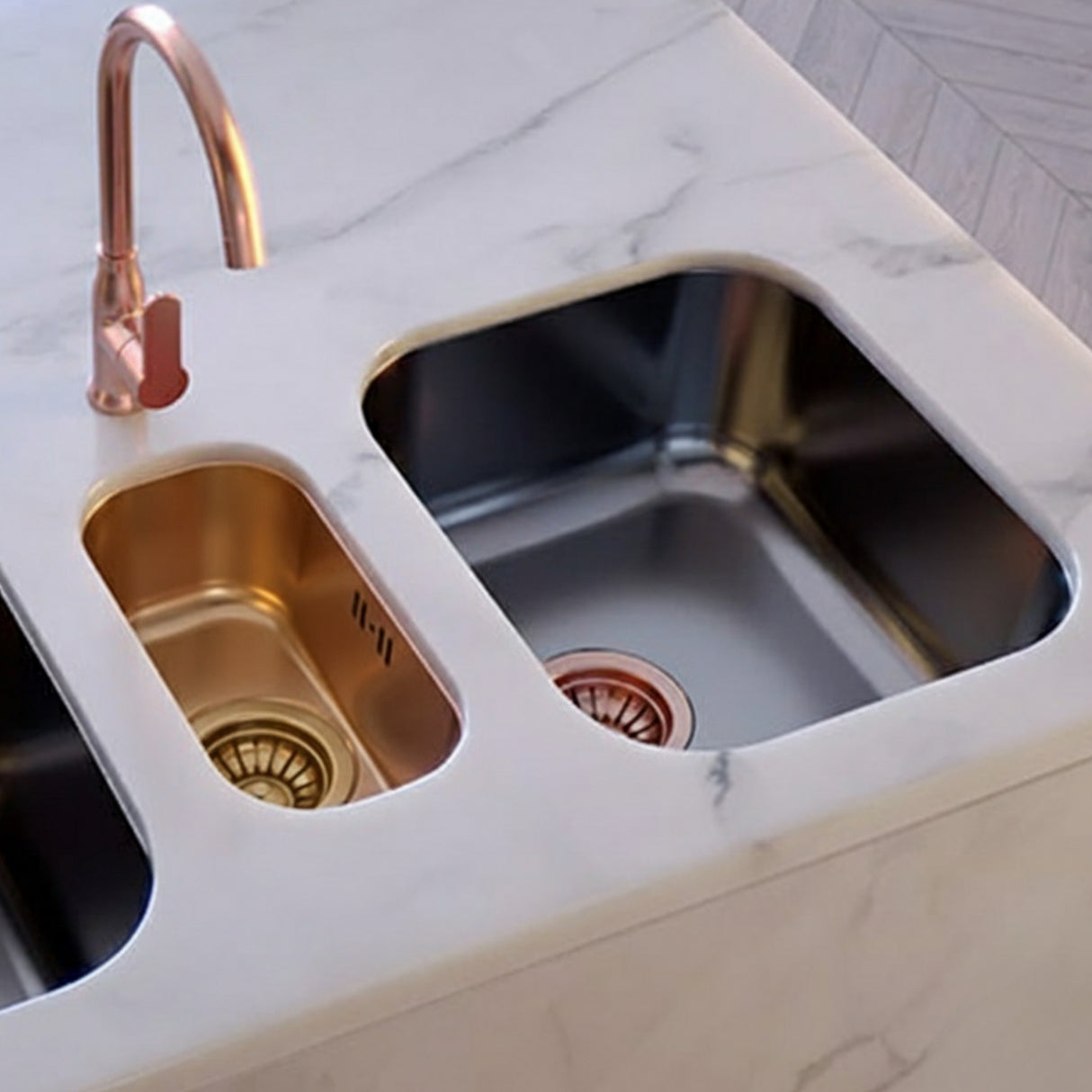 Alveus Monarch Variant 110 Undermount Sink for 400mm Cabinet in Single Bowl Bronze Life Style