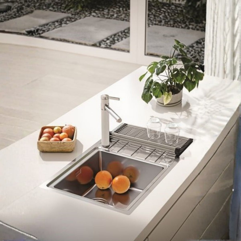 Alveus Zina Kitchen Tap in Arctic with Sleek Straight Spout & Effortless Single-Lever Control Life Style