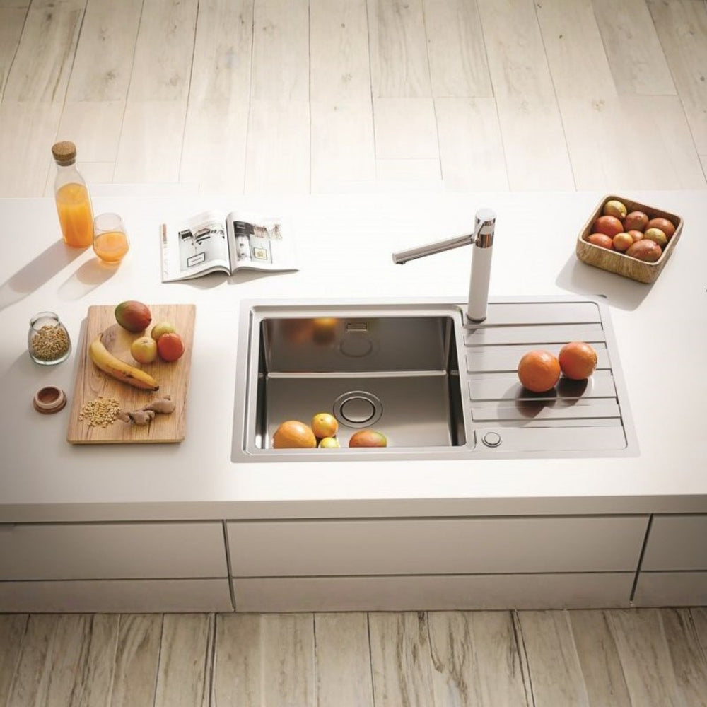 Alveus Zina Kitchen Tap in Arctic with Sleek Straight Spout & Effortless Single-Lever Control Life Style