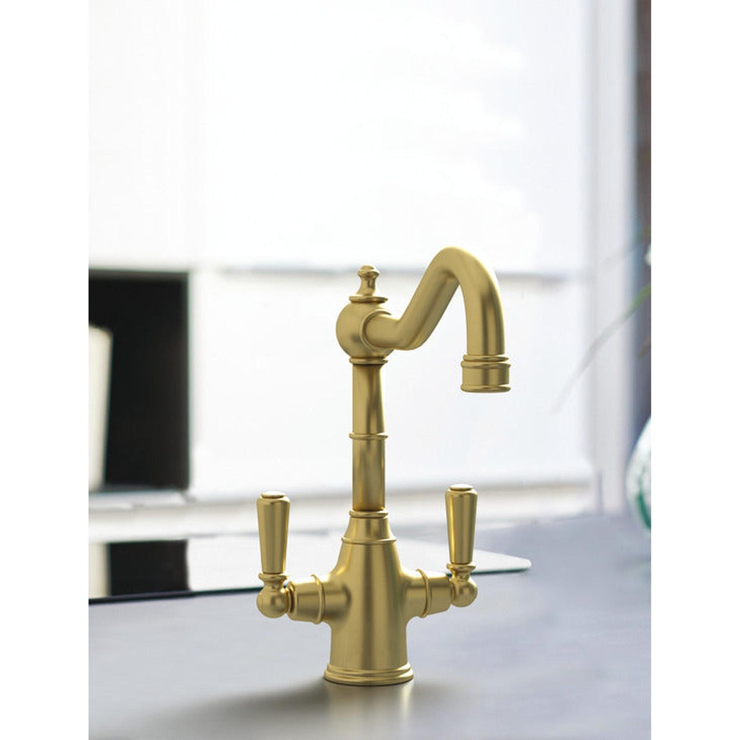 Bidbury & Co. Bickton Porcelain Handles With Dual Lever MixerTap Old English Brass 57866800 1
