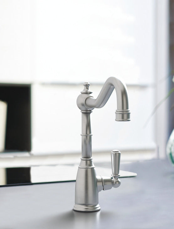 Bidbury & Co. Stanton Kitchen Mixer Tap with Single Lever Control & Timeless Traditional Design