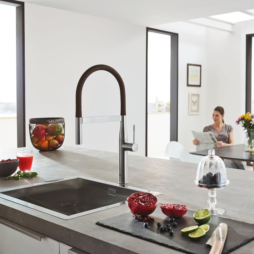 Grohe Essence Professional Pull Out Spray Tap with Single Lever Mixer in Polished Super Steel Life Style