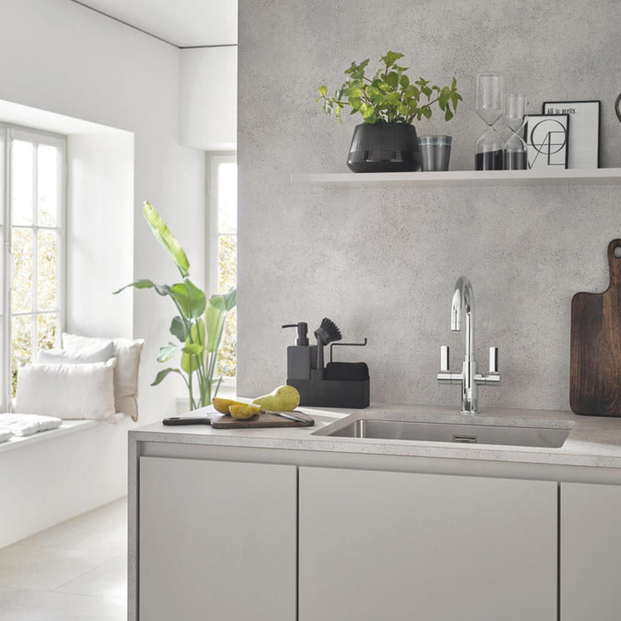 Grohe K700 Under Mount Single Bowl Kitchen Sink for 600mm Cabinet in Stainless Steel Satin Life Style 2