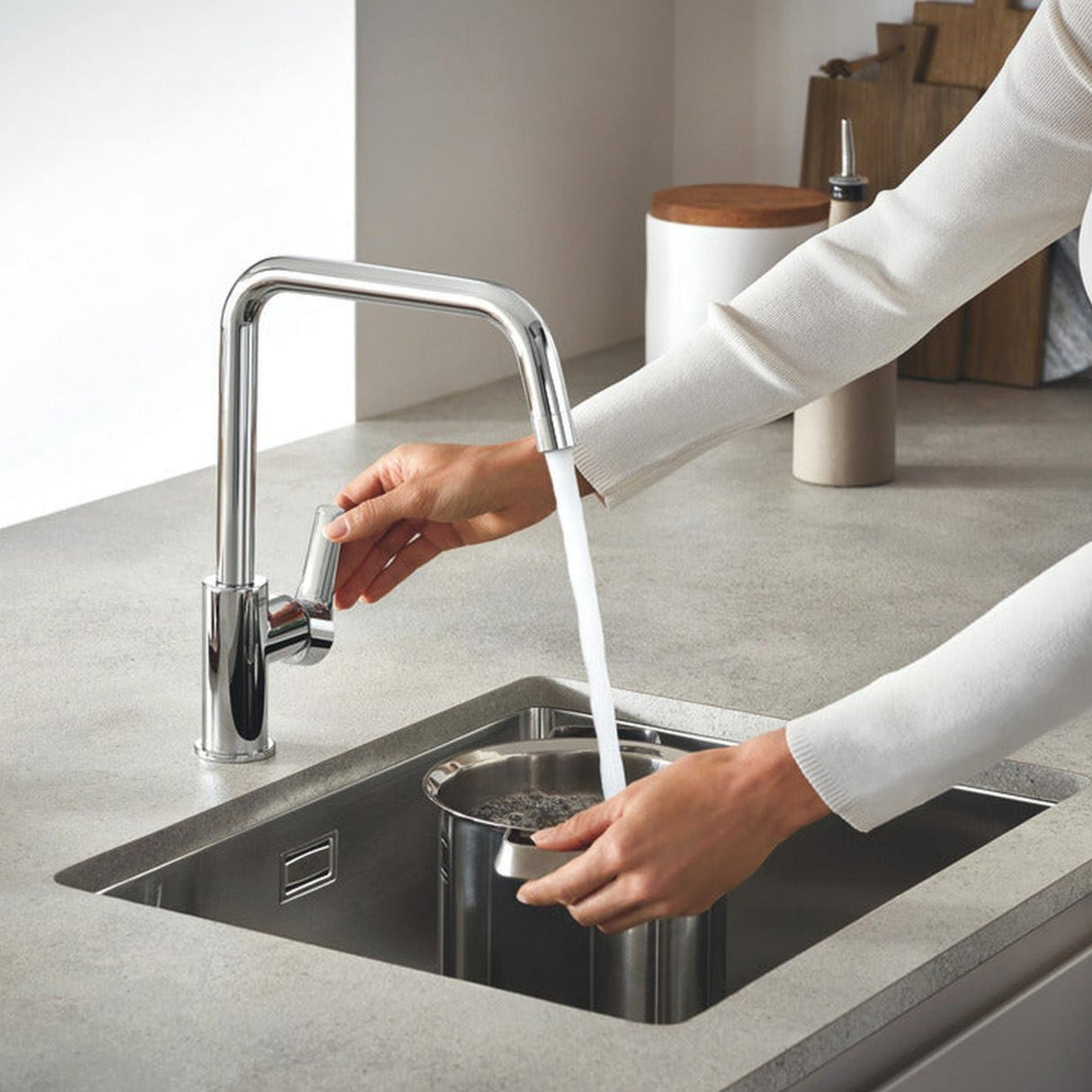 Grohe K700 Under Mount Single Bowl Kitchen Sink for 600mm Cabinet in Stainless Steel Satin Life Style 3