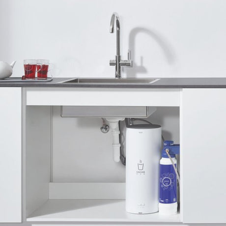 Grohe Red Duo C-Spout 3 Litres Tap with Instant Hot Water and Mixer Life Style 2