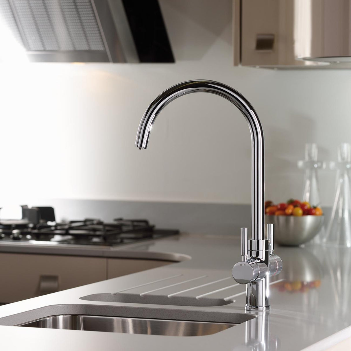 Pronteau ProStream C-Spout 2.1 litres 3-in-1 Filter Tap in Polished Chrome Life Style