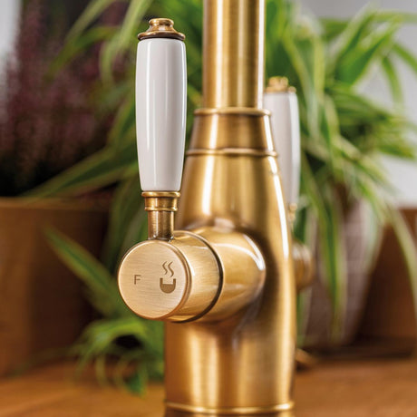 Pronteau ProTrad C-Spout 4-in-1 with ProBoil Filter Tap in 2.1 Litres Antique Brass Lever