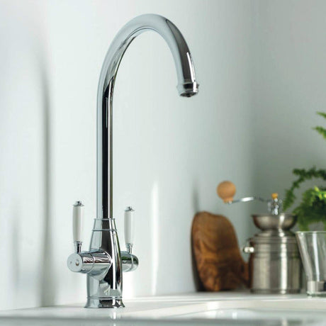 Pronteau ProTrad C-Spout 4-in-1 with ProBoil Filter Tap in 2.1 Litres Polished Chrome Life Style