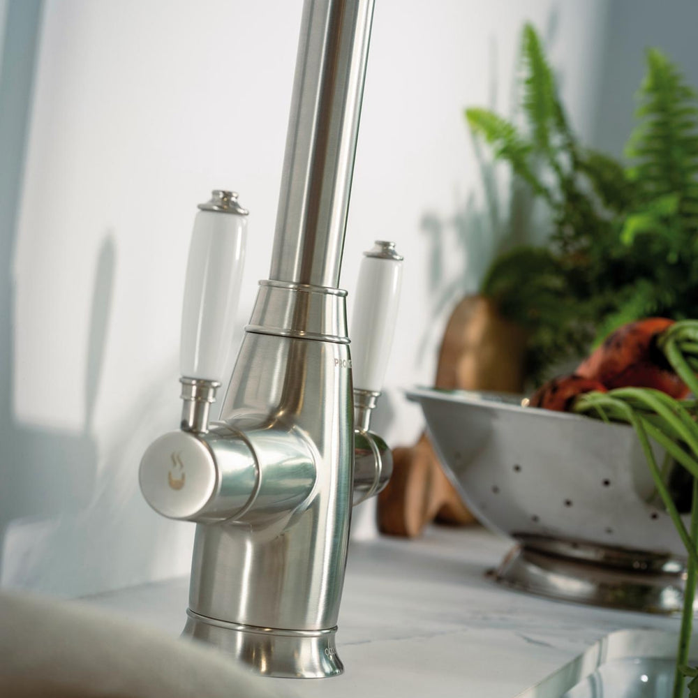 Pronteau ProTrad C-Spout 3-in-1 Filter Tap in 2.1 Litres Handle
