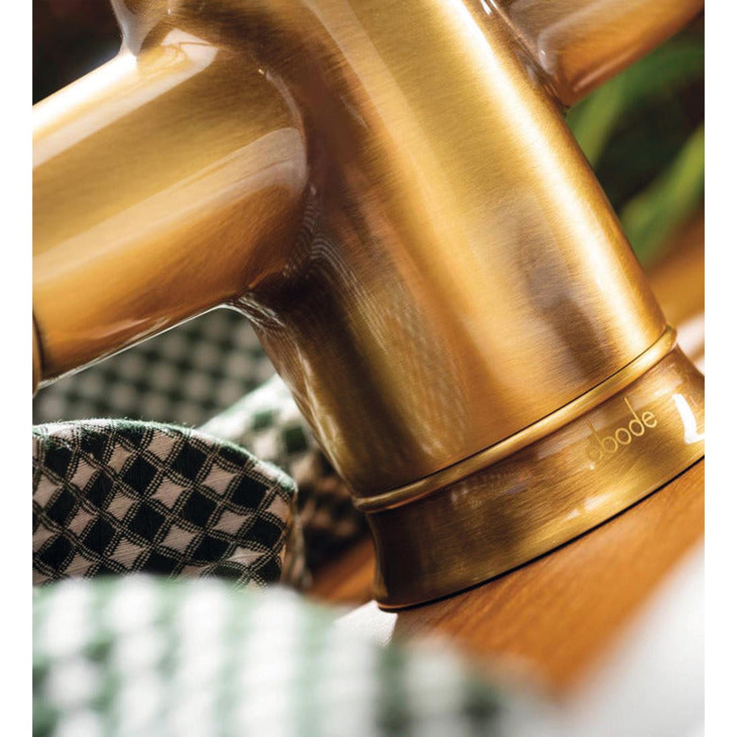 Pronteau ProTrad C-spout Polished Chrome 3-in-1 Filter Tap in 2.1 Litres 57850610 Lifestyle
