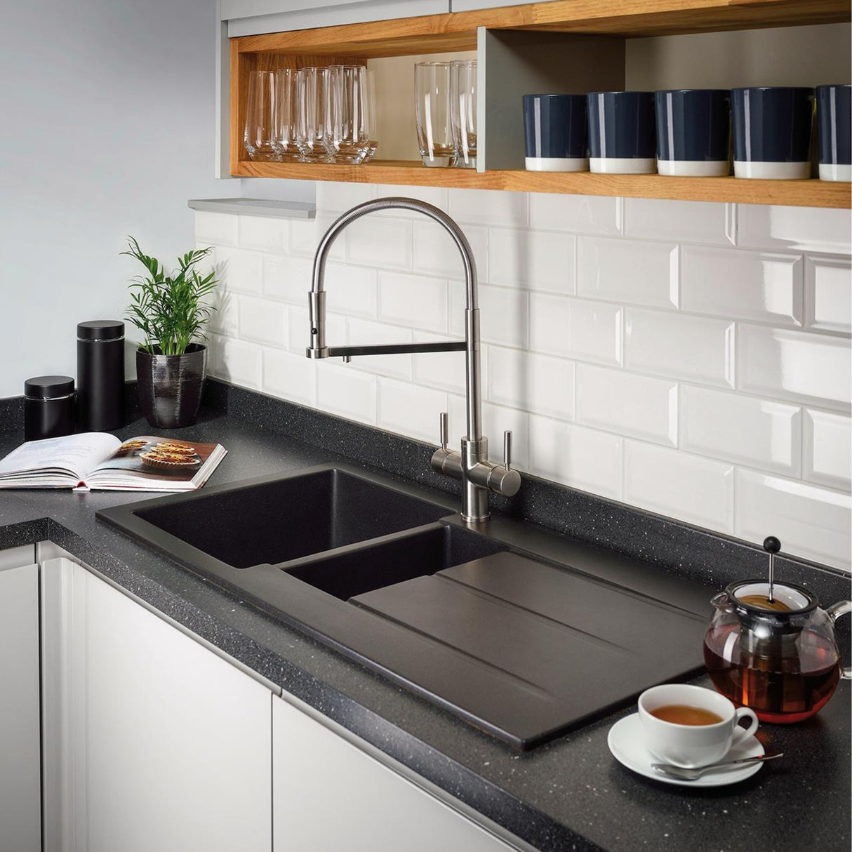 Pronteau Professional Pro-Spout 3in1 2.1 litres Filter Tap in Brushed Nickel Life Style