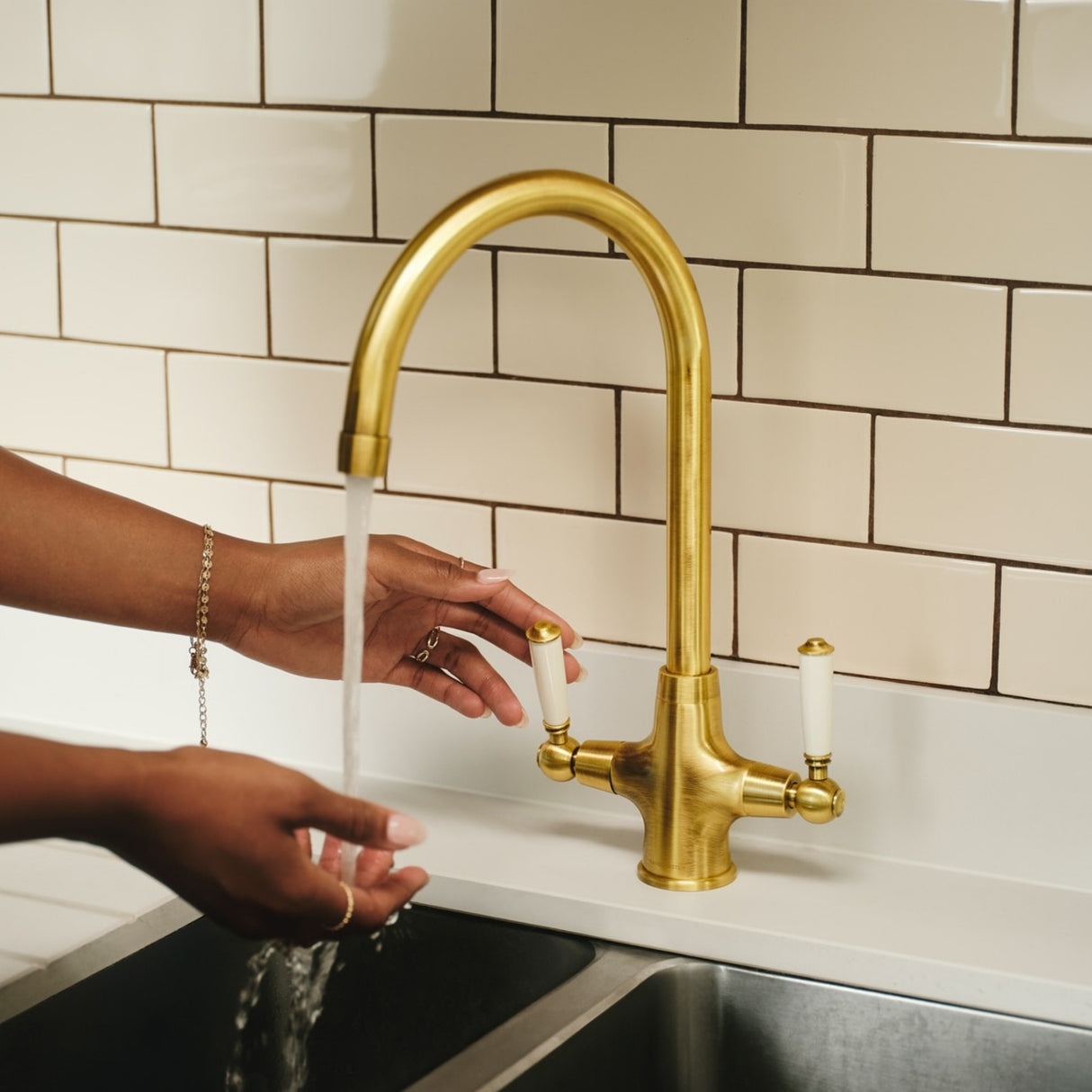Rangemaster Aquaclassic Belfast Mixer Tap with Dual Lever in Stainless Steel Antique Brass Life Style