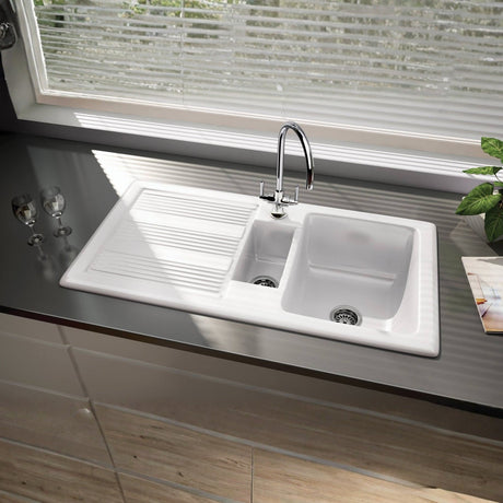 Rangemaster Cruciform Spa Filter Tap with Dual Lever in Stainless Steel Chrome Life Style