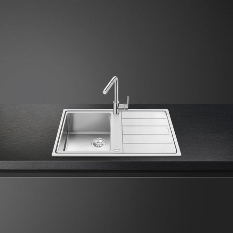 Smeg Mira Inset Mount Single Bowl Kitchen Sink for 600 mm Cabinet in Stainless Steel Brushed Life Style