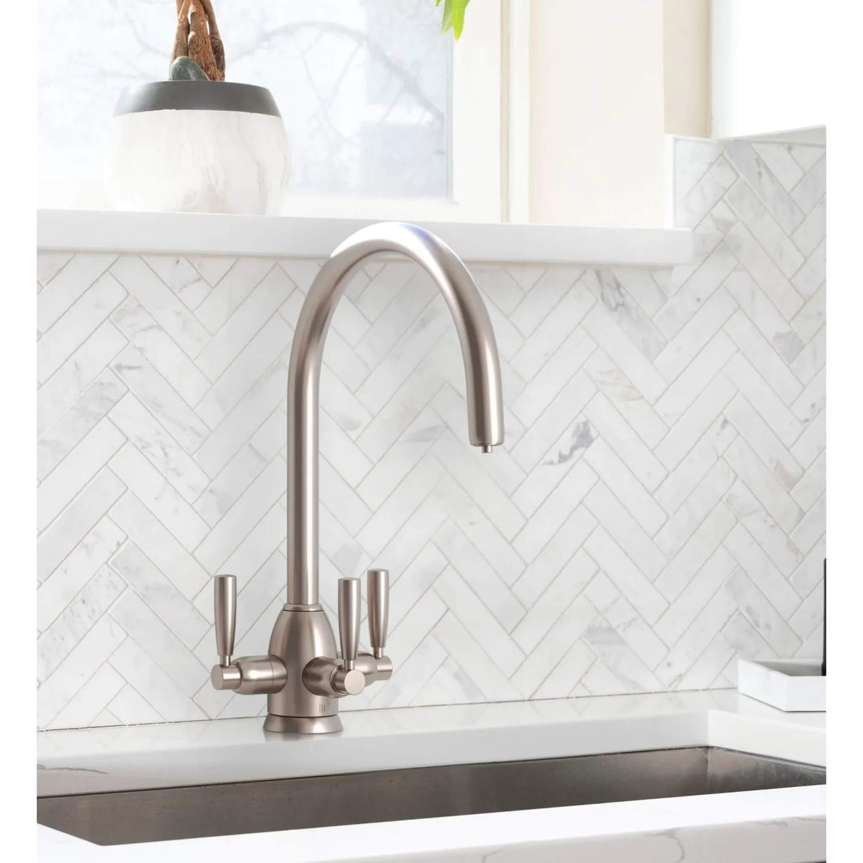 Triflow Concepts Original Whitehall Filtered Tap C Spout Pewter TF-KT32C-PF Lifestyle