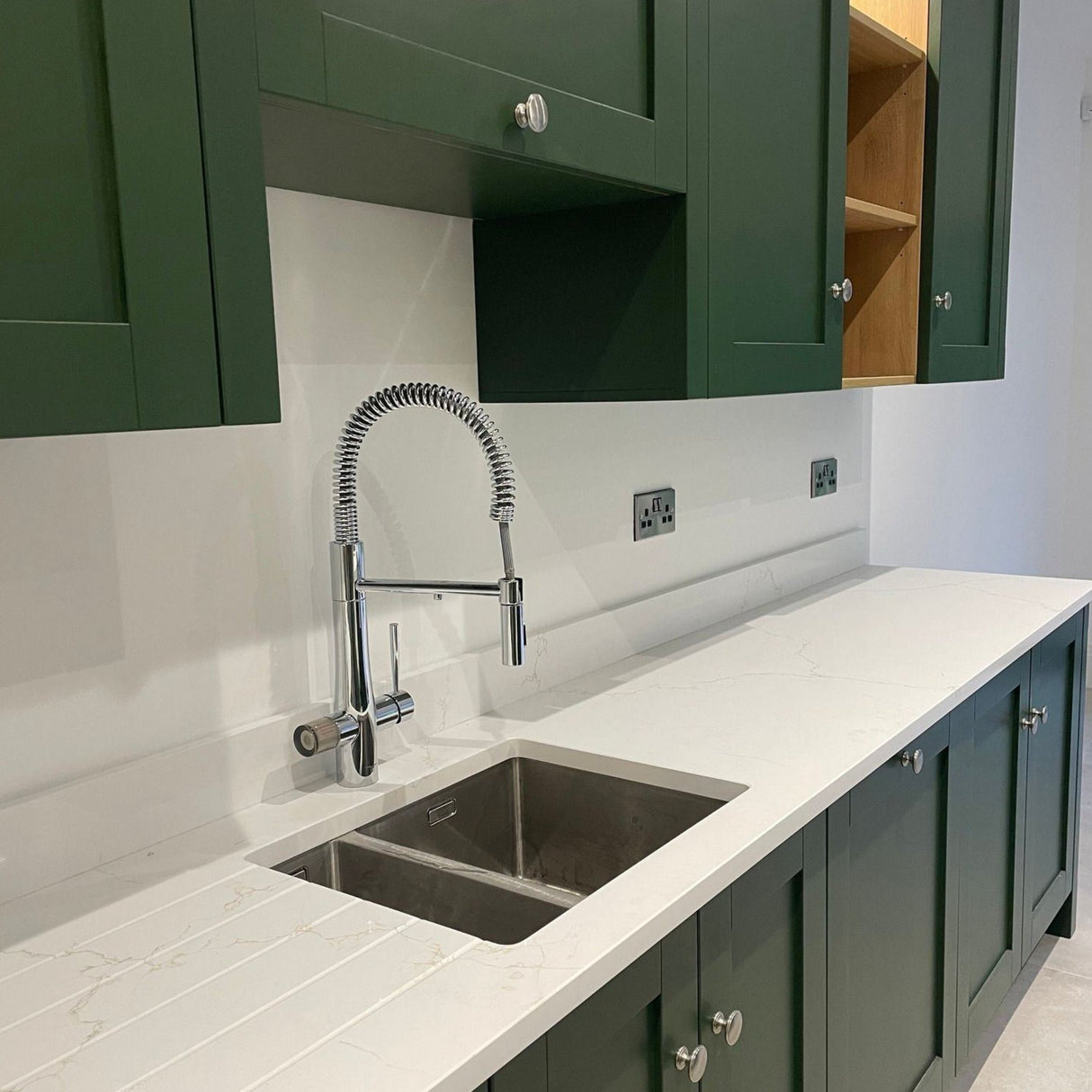 Triflow Concepts 4 in 1 Hybrid Flex Contemporary Boiling Water Kitchen Tap in Chrome with Pull Out Spray Hose