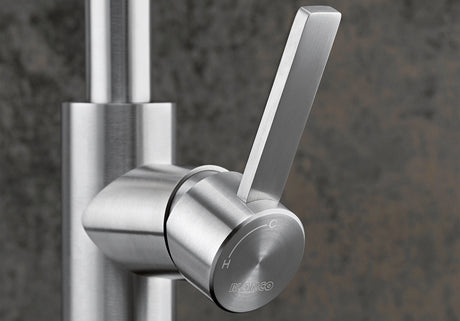 BLANCO Candor S Single Lever Kitchen Mixer Tap with Pull Out Spray Lever Handle Close-Up