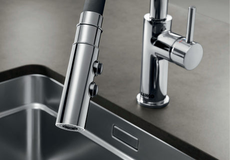 BLANCO Catris-S Flexo Single Lever Kitchen Mixer Tap with Pull Out Spray Spray Head and Lever Close-Up