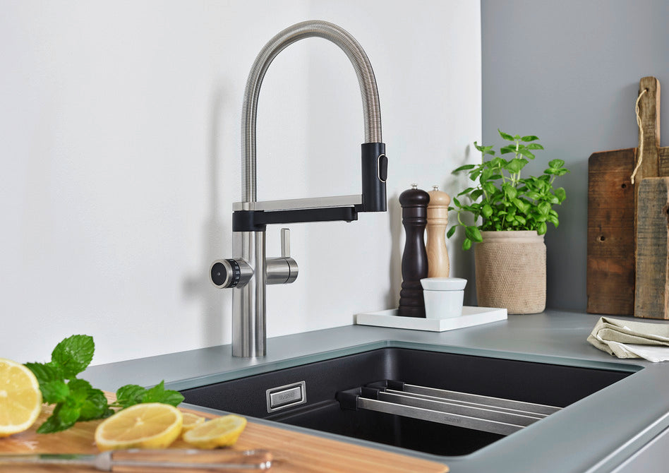 BLANCO Evol-S Pro Filter Filtered Water Kitchen Tap in a Kitchen Setting