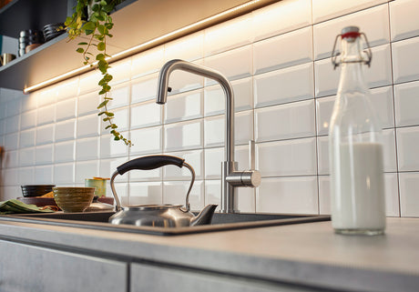 BLANCO Jandora S Single Lever Kitchen Mixer Tap with Pull Out Spray in a White Tiled Kitchen