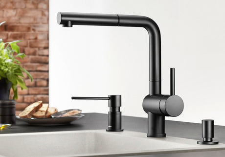 BLANCO Linus-S Single Lever Kitchen Mixer Tap with Pull-Out Spray in Black Matt in a Loft Kitchen