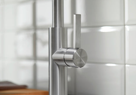 BLANCO Sonea S-Flexo Single Lever Kitchen Mixer Tap with Pull Out Spray Lever Handle Close-Up