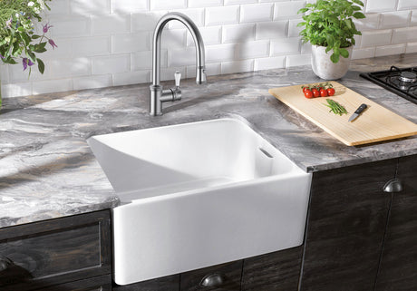 BLANCO Vicus-S Single Lever Kitchen Mixer Tap with Pull-Out Spray in Chrome with a Belfast Sink