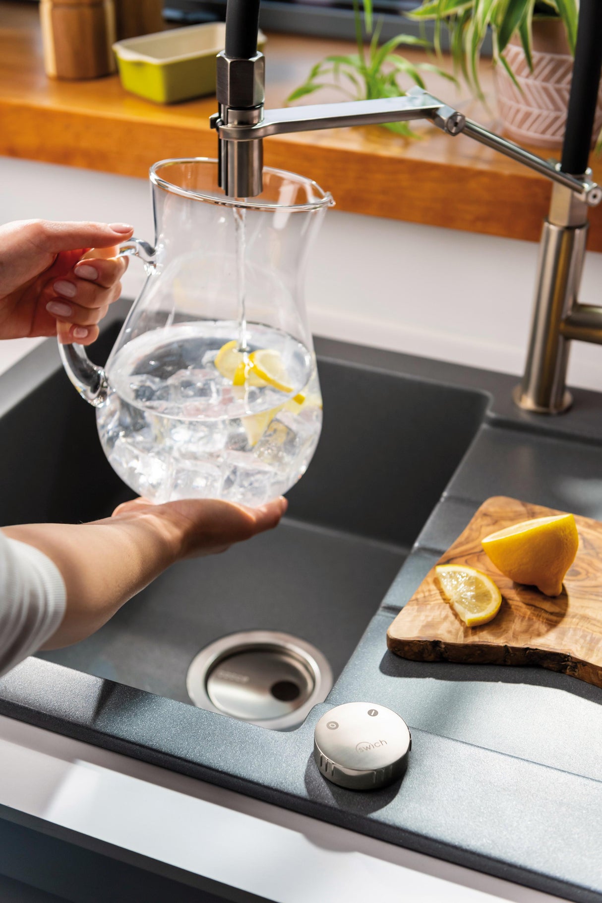 Abode Swich Water Filter Diverter Round Handle Water Filter System