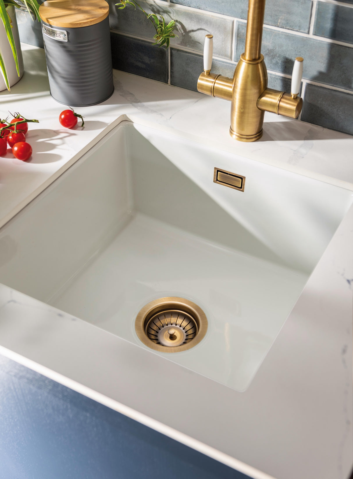 Abode Sandon Single Bowl Kitchen Sink in Ceramic