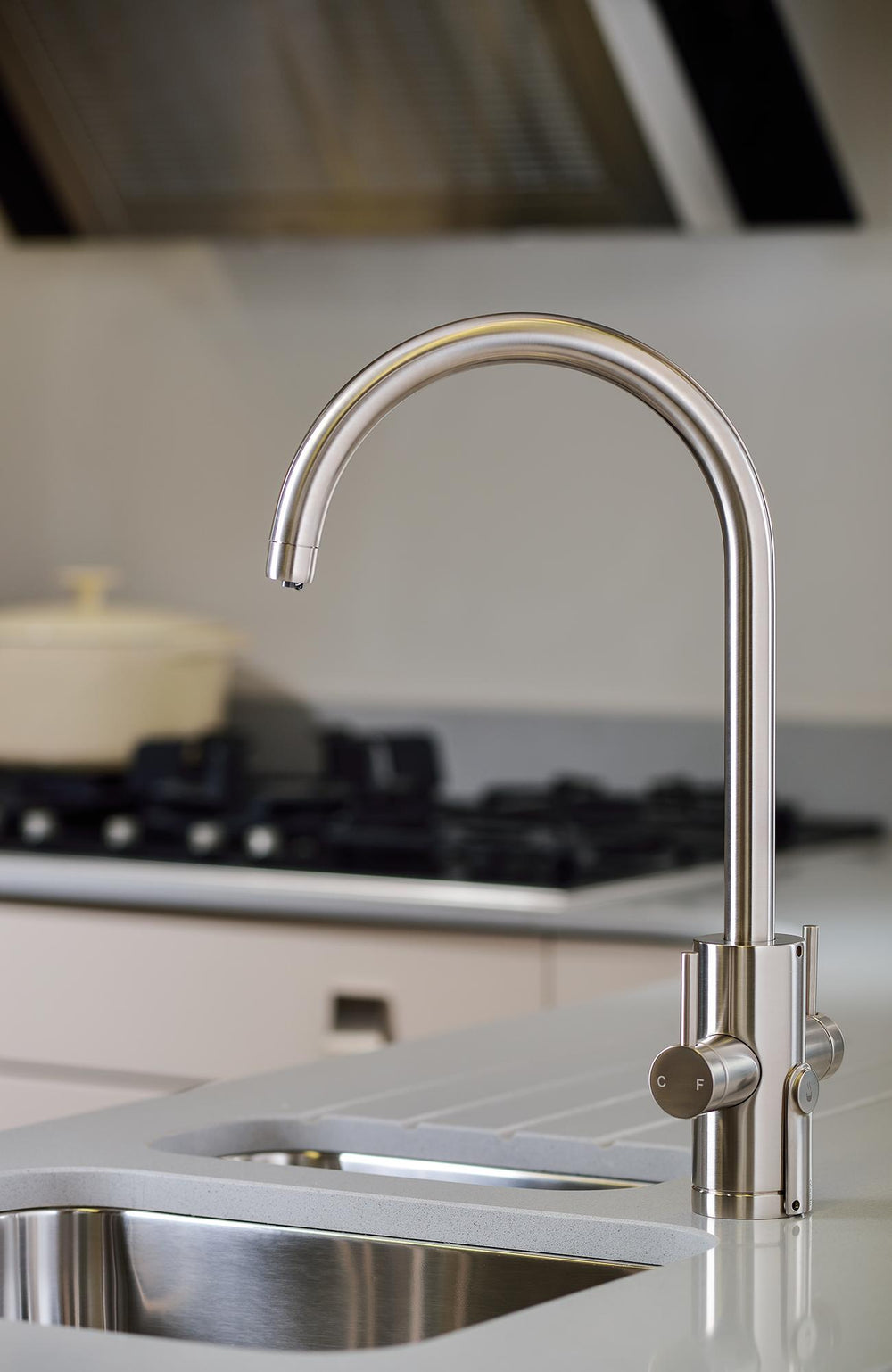 Pronteau Profile 4-in-1 C-Spout Filter ProBoil Boiling Water Kitchen Tap