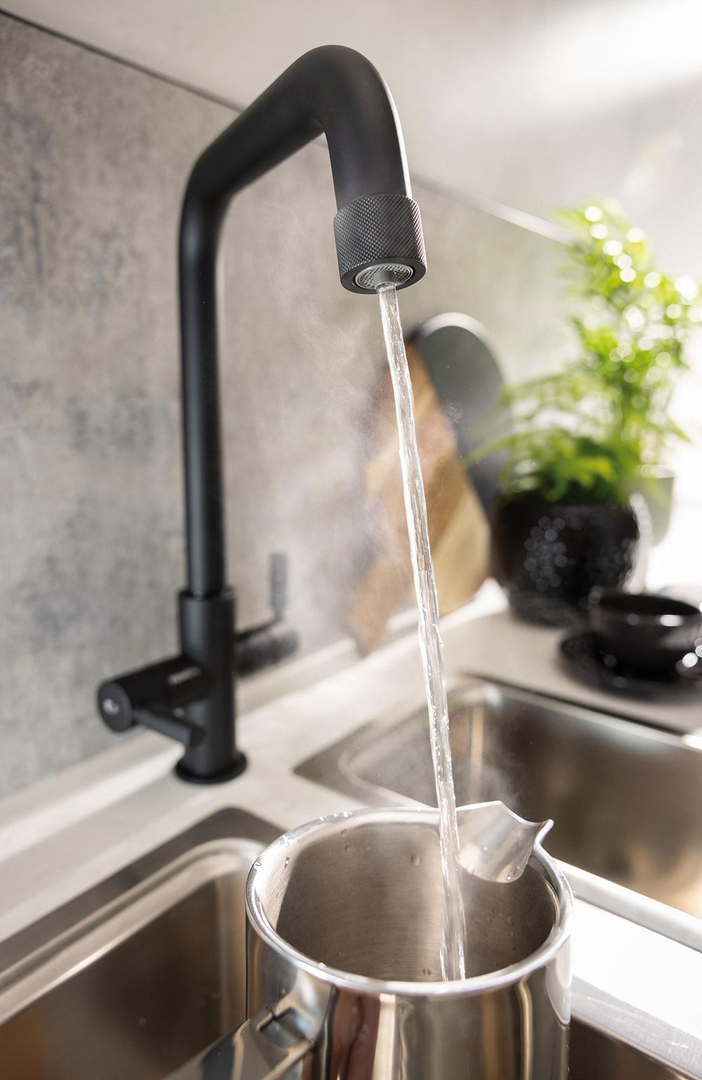 Pronteau Industria 4-in-1 U-Spout Filter ProBoil Boiling Water Kitchen Tap