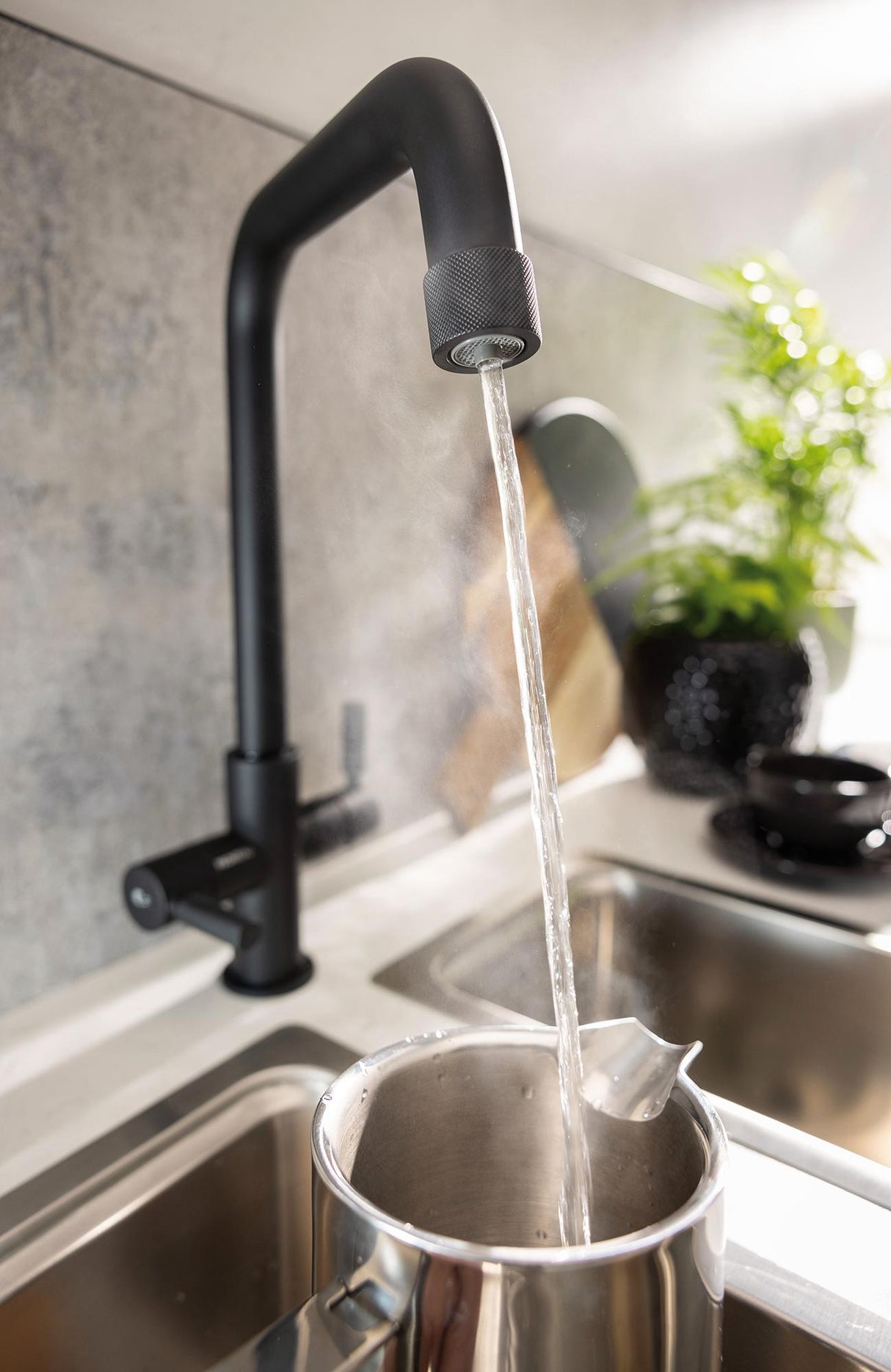 Pronteau Industria 4-in-1 U-Spout Filter ProBoil Boiling Water Kitchen Tap