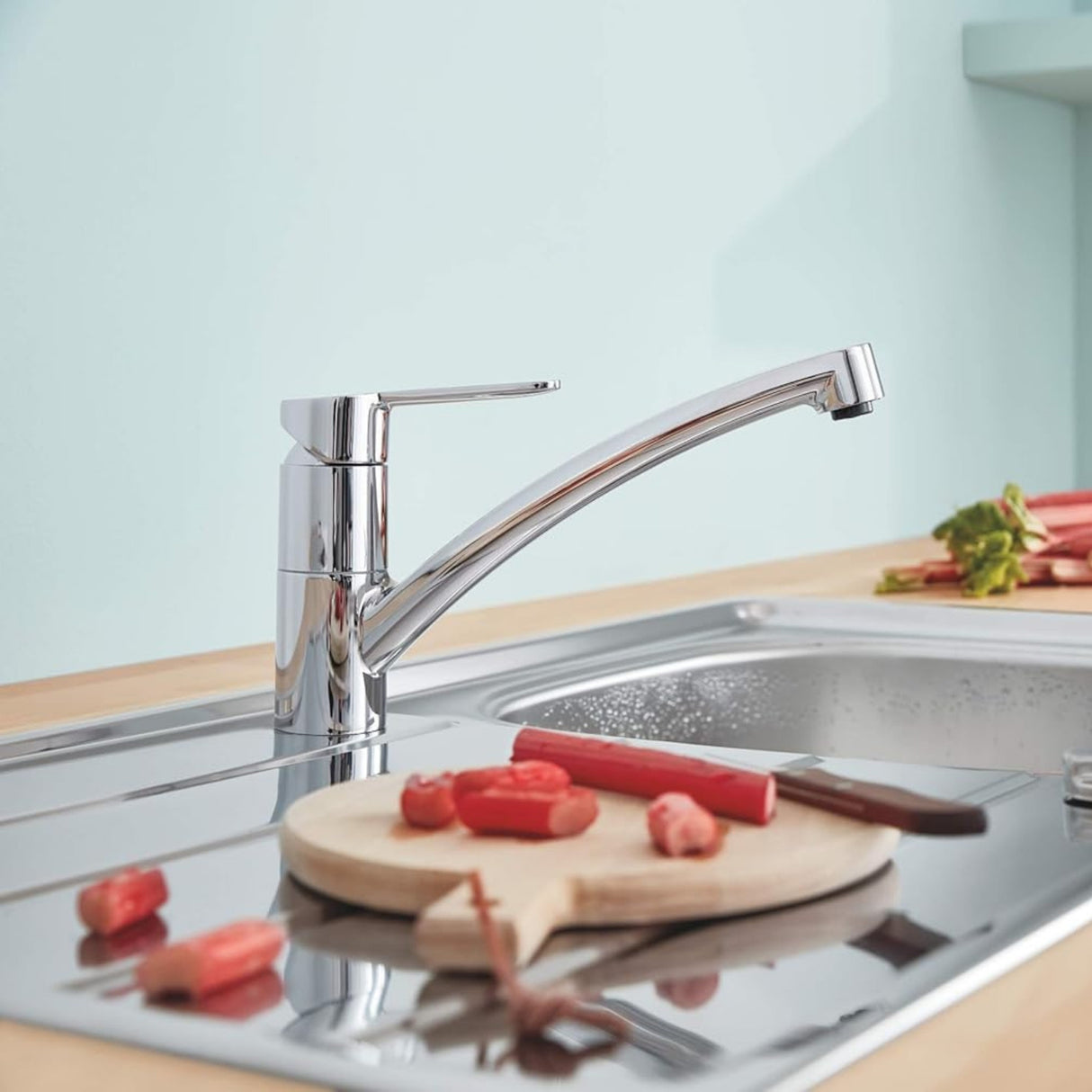 Grohe BauEdge Low Spout Mixer Tap with Single Lever in Polished Chrome Video